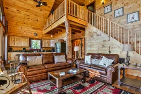 The Blue Bear Cabin - Image 2