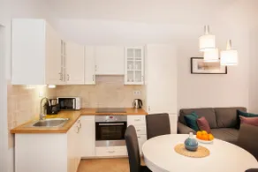 CHRISTINE-2 BEDROOMS APARTMENT IN THE DOWNTOWN - Image 5