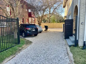 Museum District - Beautiful 2 Br/2Ba with King bed! - Image 5