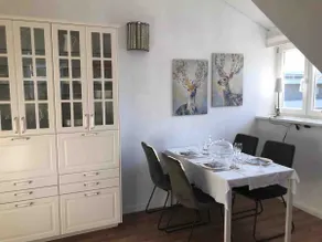 Glory House - Image 3
