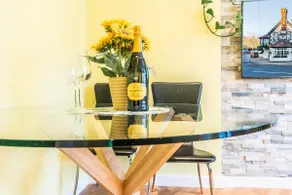 Comfy Apartment 16 Easy access to Central London - Image 3