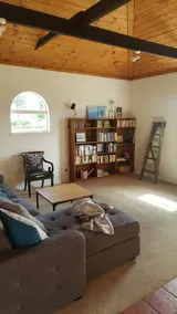 Leighton Stud Cottage - Historic Evandale - Image 5