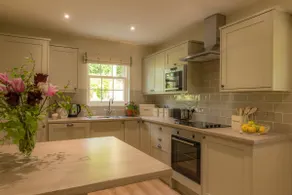 Quarry Gardens Lodge | Romantic Woodland Cottage - Image 5