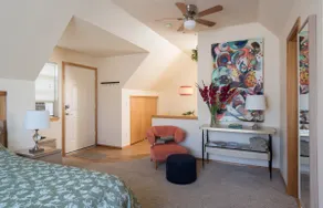 Mt. Tabor Private Apartment - Image 2