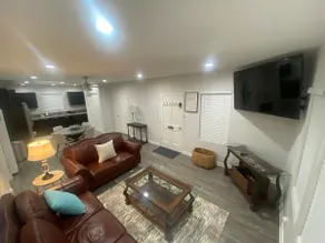 BonVoyage-Sleep&Sail Overnight Stays-Sleeps 6-8 - Image 2