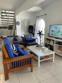 Reggae Villa in Columbus Heights - Image 5