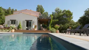 LA SOURCE, HUS MED OPVARMET SALTWATER POOL NÆR LAGRASSE, SLEEPS 9 - Image 3