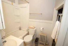Small apartment, close to everything. - Image 5