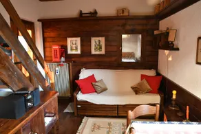 Accommodation with a view of the Dolomites, separate entrance - Image 4
