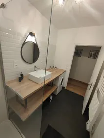 70 m2 apartment Place de la Madeleine - Image 5