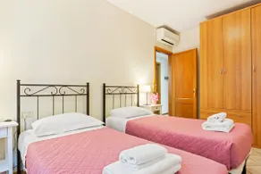 GuestHost - Borgo Pinti Cozy Flat - Image 5