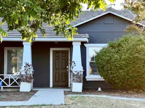 Spacious 3bd/2bath home in quite neighbourhood - Image 2