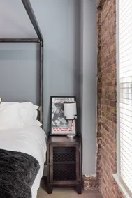 Stunning Old Town Penthouse with Private Rooftop - Image 2