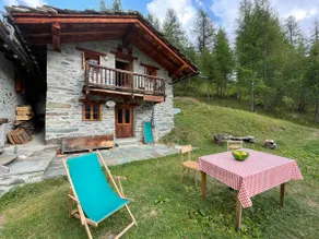 Relax in a cabin at 2,000 meters - Image 5
