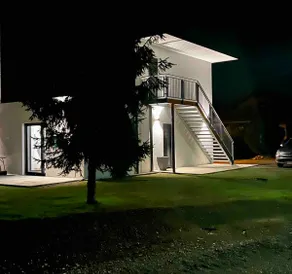 Triangle Nest Apartment - Image 2