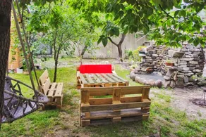 Beautiful terrace and garden - Image 3