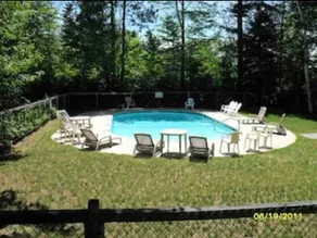 Gorgeous Townhouse in the Heart of North Conway - Image 2