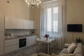 Alighieri Theatre Charming Suite - Image 3