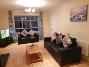 Modern Apartment good distance from Dublin City and Airport 4people - Image 4