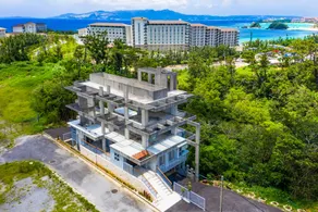 Luxuriously occupy the sky, sea, and forest of Okinawa - A hideaway in the forest - - Image 5