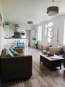 Seaside farmhouse with large garden in Fort Mahon - Image 5