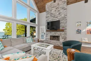 Lakeview Hideway - Image 4
