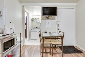 ★ Cute South Congress Studio! Private & comfy! ★5★ - Image 2