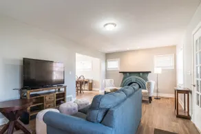 Highly refined and fully remodeled heights home - Image 4