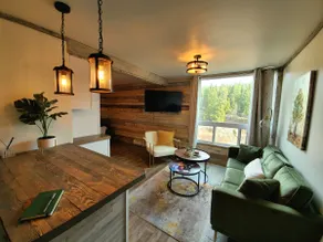 Big Sky Evergreen Retreat - Image 2