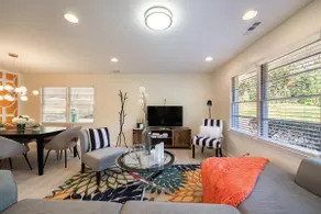 Asian District - Entire 4 BDR Home w Deck - Image 5