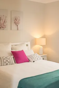 New,Stylish family friendly near shops and Penrith - Image 3