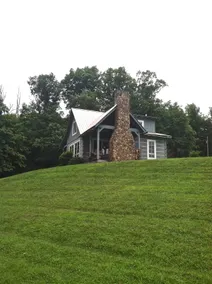 Cabin 'Solitude' Charm on The Little River - Image 2