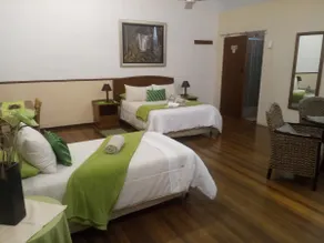 Oasis Country Lodge - Image 5