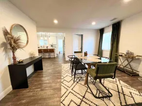 Vin de Livermore -Stylish House - DTWN Close - Image 3