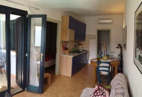 Delightful apartment overlooking the sea in Valledoria - Image 2