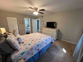 Renovated 2 Bedroom Beach Condo with Balcony - Image 4