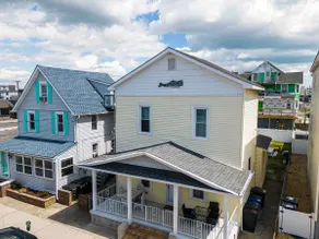 The Beach House - 6 Bedrooms - Beach / Boardwalk - Image 5