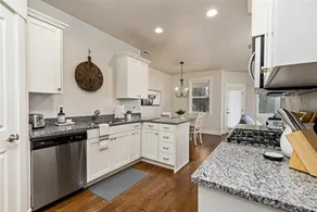 Modern Farmhouse In Downtown Eagle Near Greenbelt - Image 4