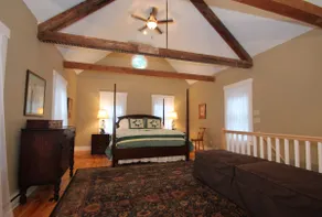 Hazelhurst Vacation House - Image 5