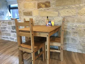 CROSS HOUSE APARTMENT Dog Friendly Barn Conversion in the Heart of Warkworth - Image 5