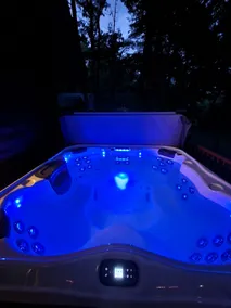 Black Bear Cottage-Hot Tub, Pet Friendly! - Image 2