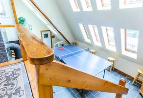 Historic Laconia home near Lake Winni - Image 4