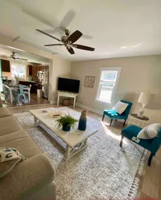 Lovely 2 bedroom in a scenic area by the canal - Image 2