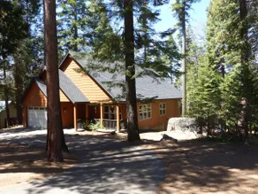 Natal Granite Mehrfamilienhaus, schnelles WiFi, Klimaanlage, Shaver Lake Waldgebiet - Image 2