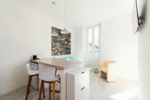 A Jewel of Lake View - Image 5