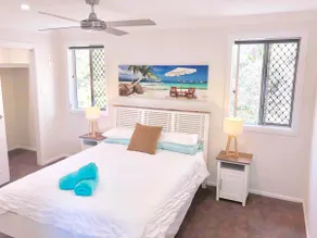 LUXE  1 bed retreat! Spacious, central location, NEW everything - Image 2