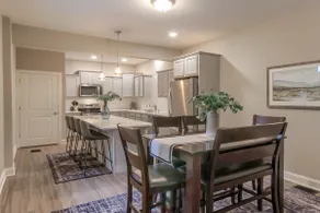 Downtown Retreat - whole house full of amenities - Image 2