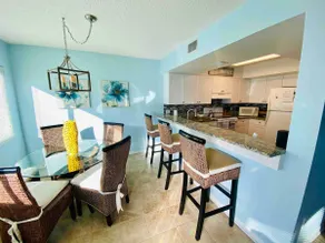 Beautiful condo on the beach with heated pool! - Image 5