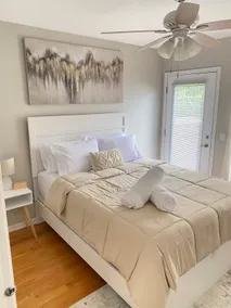 Cozy & Bright Townhome near O’hare -Self Check In- - Image 5