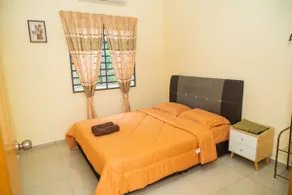 Adorable 3-bedroom home with Pool, Wi-Fi and BBQ - Image 3